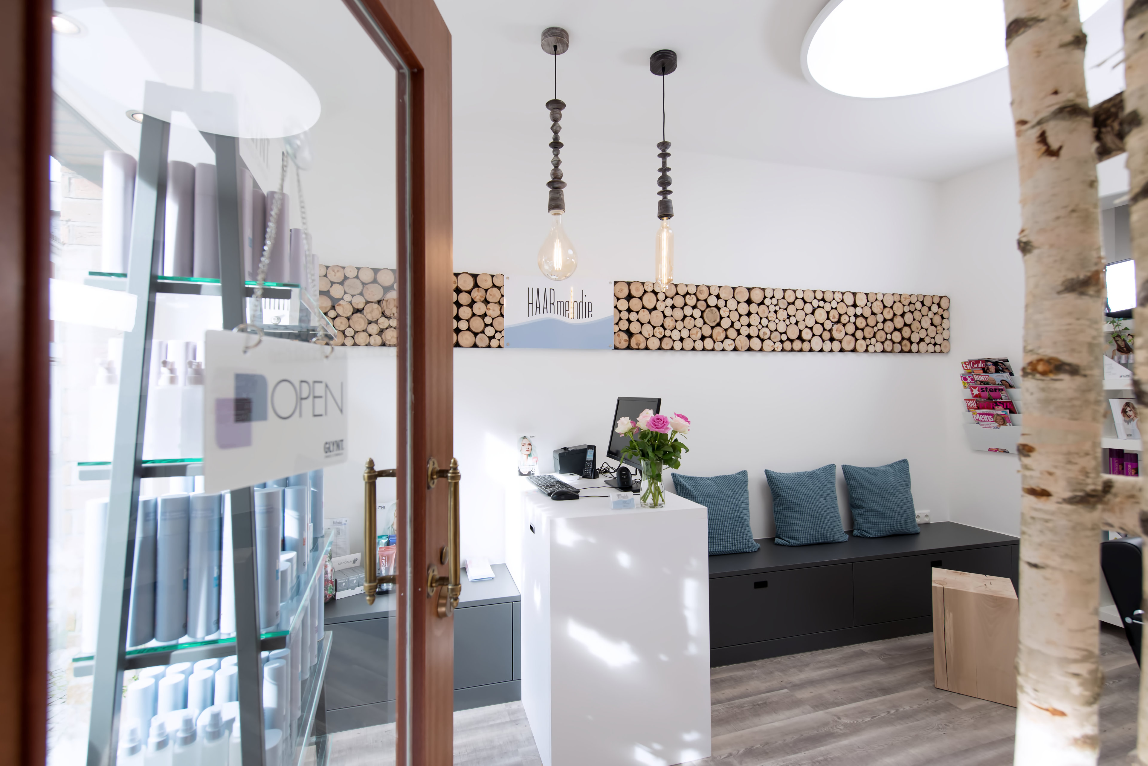 Friseursalon Ansicht von Eingangstüre aus